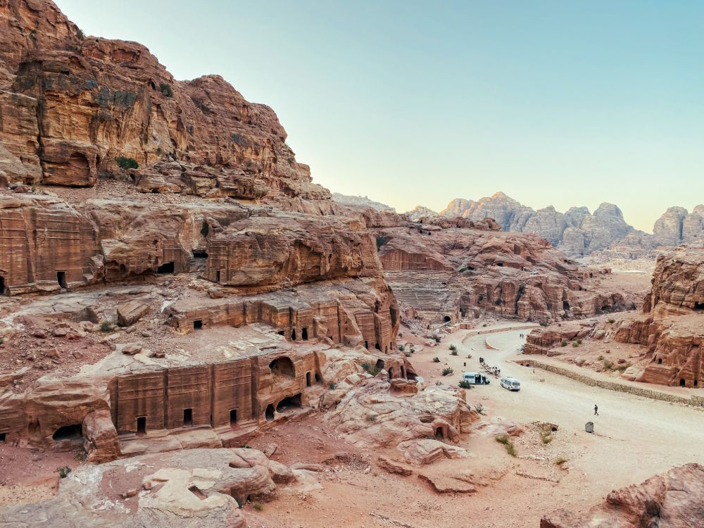 Jak navštívit jordánské skalní město Petra